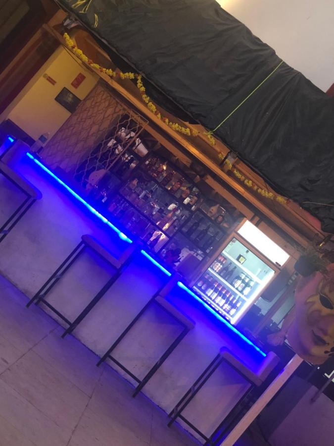 Big Daddy'S Inn Candolim Ngoại thất bức ảnh